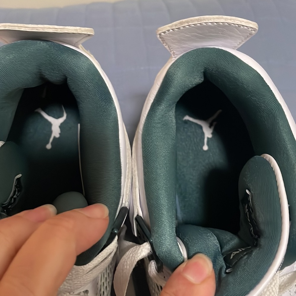 Air Jordan 4 Retro Oxidized Green (GS) Youth 5.5 like new very good condition - Picture 10 of 11
